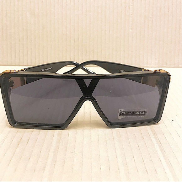 NY Sunglasses Accessories - NY New York Black and Gold Rectangular Max UV Protection Sunglasses.